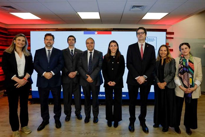 Caída en los resultados PISA 2025 ratifica necesidad de poner el foco en el logro de los aprendizajes Caída en los resultados PISA 2025 ratifica necesidad de poner el foco en el logro de los aprendizajes