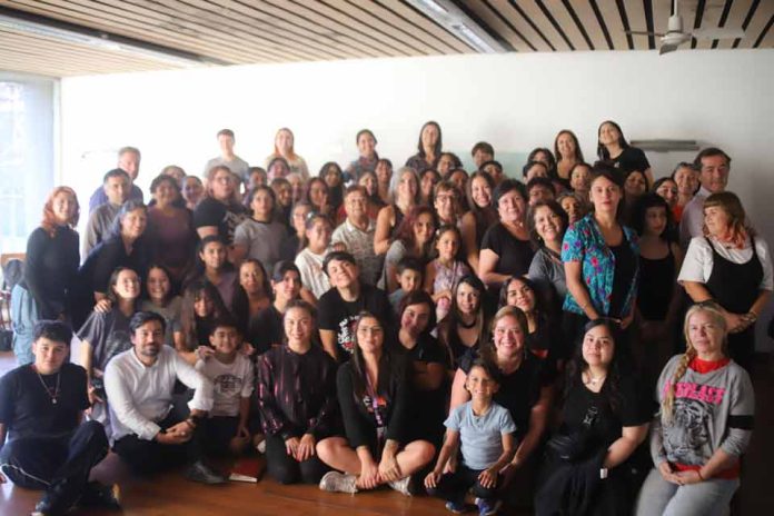 Compañía Hermanos Ibarra Roa estrena el musical ciudadano “Gabriela, homenaje al profesorado chileno”