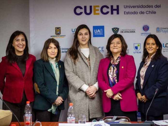 Consejo CTCI presentó Estrategia Nacional 2026 a rectores del Consorcio de Universidades del Estado de Chile (CUECH) Consejo CTCI presentó Estrategia Nacional 2026 a rectores del Consorcio de Universidades del Estado de Chile (CUECH)