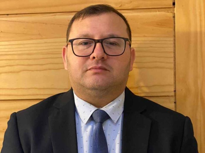 El Sistema de Admisión Escolar en Atacama Logros, efectos no deseados y la urgencia de fortalecer la calidad educativa El Sistema de Admisión Escolar en Atacama: Logros, efectos no deseados y la urgencia de fortalecer la calidad educativa