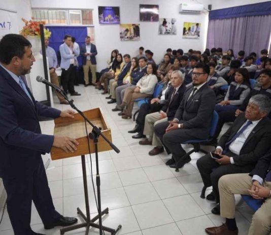 Estudiantes de Arica diseñarán soluciones solares y de eficiencia energética con nueva sala tecnológica CChC Estudiantes de Arica diseñarán soluciones solares y de eficiencia energética con nueva sala tecnológica CChC