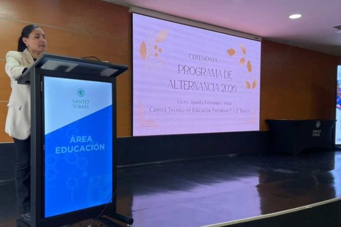 Estudiantes del Liceo Juanita Fernández Solar culminan su Alternancia en Santo Tomás Los Ángeles