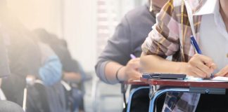 ¿Estudiar con IA para la PAES? Experta advierte sus límites y revela cómo aprovecharla sin cometer errores