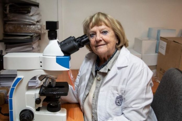 Gloria Montenegro Rizzardini, Premio Nacional de Ciencias Aplicadas y Tecnológicas 2026 Gloria del Carmen Montenegro Rizzardini, profesora de Biología y Ciencias Naturales de la Pontificia Universidad Católica, fue elegida este lunes como Premio Nacional de Ciencias Aplicadas y Tecnológicas 2026