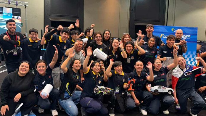 H2 Grand Prix: equipos de liceos técnico-profesionales de Santiago y San Felipe se coronaron campeones de la carrera de autos propulsados por hidrógeno verde