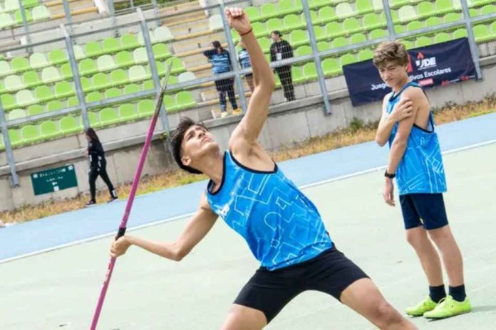 Juegos Deportivos Escolares 2026 | Estudiante de 13 años salió campeón nacional del hexatlón
