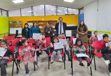 La Escuela Diego Portales Palazuelos se consolida como la primera escuela de la Región de Valparaíso en realizar un Taller de Educación Financiera para la primera infancia. La Escuela Diego Portales Palazuelos se consolida como la primera escuela de la Región de Valparaíso en realizar un Taller de Educación Financiera para la primera infancia.