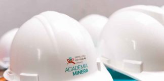 Lomas Bayas inicia Academia Minera para 120 estudiantes de Antofagasta