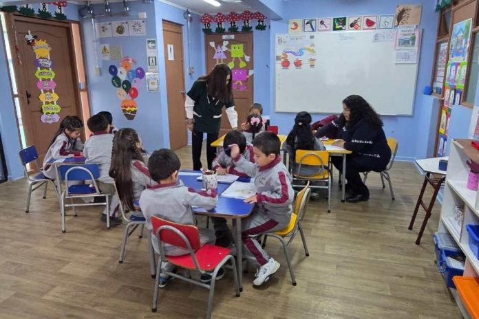 Mineduc destina cerca de 8 mil millones de pesos a La Araucanía para impulsar mejoras en la educación pública Mineduc destina cerca de 8 mil millones de pesos a La Araucanía para impulsar mejoras en la educación pública