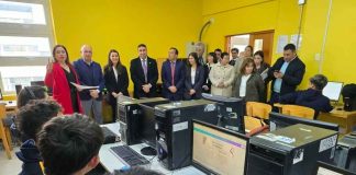 Ministra Arzola: “Nuestro objetivo desde que llegamos al gobierno es ponernos al servicio de quienes se desempeñan en las escuelas” Ministra Arzola: “Nuestro objetivo desde que llegamos al gobierno es ponernos al servicio de quienes se desempeñan en las escuelas”