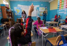 Reportaje | Dos de cada tres estudiantes con ausentismo escolar crónico en 2025 repiten esa condición en 2026 Reportaje | Dos de cada tres estudiantes con ausentismo escolar crónico en 2025 repiten esa condición en 2026