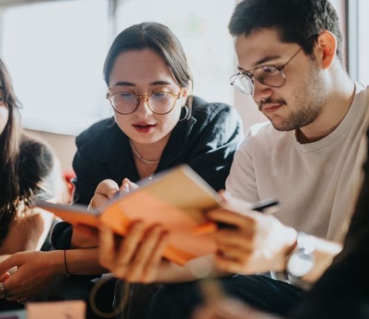 Reportaje | Instructure presenta Canvas Lite, una nueva herramienta gratuita para crear e impartir cursos, diseñada para docentes