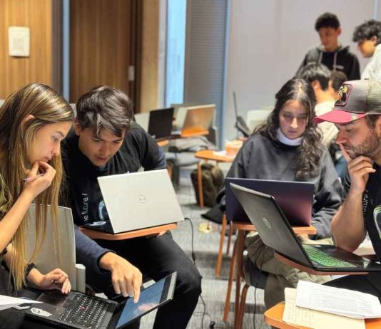 SoftServe, NVIDIA y universidades de América Latina ofrecerán capacitación gratuita en IA a más de 4,000 participantes SoftServe, NVIDIA y universidades de América Latina ofrecerán capacitación gratuita en IA a más de 4,000 participantes