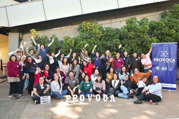 Objetos con historia inspiraron mixer de mentores y mentoras en formación del programa PROVOCA