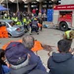 simulacro de colisión vehicular transforma la plaza de armas en un escenario de aprendizaje y prevención