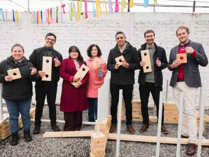 170 niños y niñas de Recoleta tendrán nuevos espacios para aprender y jugar al aire libre
