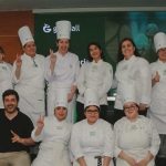Chefs de Grandall dictan clase magistral de heladería en Santo Tomás Los Ángeles