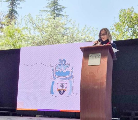 Colegio Bicentenario Jorge Huneeus Zegers conmemora 30 años de historia en La Pintana y proyecta su futuro Colegio Bicentenario Jorge Huneeus Zegers conmemora 30 años de historia en La Pintana y proyecta su futuro