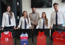 Cuatro alumnos de Chicureo destacan en selecciones chilenas de rugby, vóleibol, hockey y triatlón