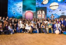 De Copiapó para todo Chile: alumna María Andreina Lárez triunfa en la final de El Placer de Oír Leer, el mayor concurso de lectura a viva voz transmitido por NTV De Copiapó para todo Chile alumna María Andreina Lárez triunfa en la final de El Placer de Oír Leer, el mayor concurso de lectura a viva voz transmitido por NTV
