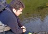 Estudiante de Biología Marina UCSC da origen a publicación científica sobre cangrejo del estuario de Lenga tras finalizar su seminario de investigación