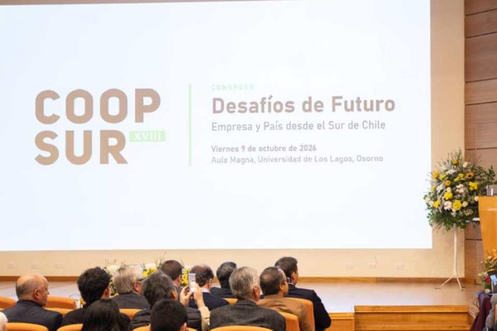 Expertos analizaron los desafíos de las organizaciones y el rumbo de Chile en el Congreso Coop Sur XVIII Expertos analizaron los desafíos de las organizaciones y el rumbo de Chile en el Congreso Coop Sur XVIII