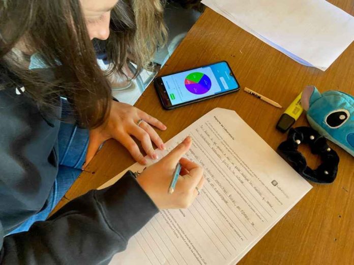 Lab4U recibe premio Corfo como Pyme Innovadora del Año gracias a su impacto en la educación STEM Lab4U recibe premio Corfo como Pyme Innovadora del Año gracias a su impacto en la educación STEM