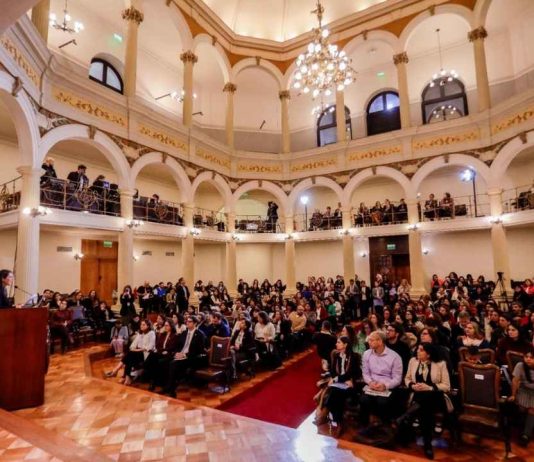 Ministerio de Educación realizó seminario internacional para fortalecer la lectura y escritura en los primeros años de escolaridad