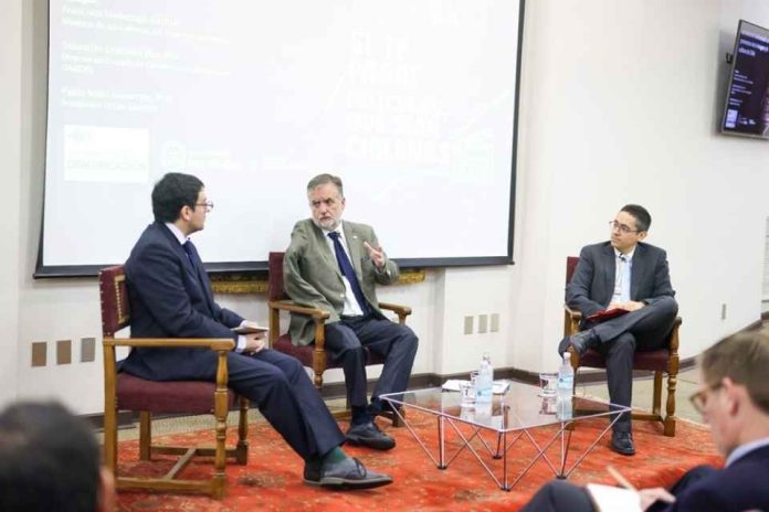 Ministro de las Culturas tras recorte de 10,1% al presupuesto: “Cuando un abogado pierde el trabajo, no va al Ministerio de Justicia a pedir pega”