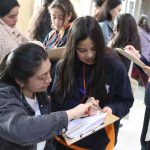 Niños y niñas de Curanilahue recogen información sobre cambio climático