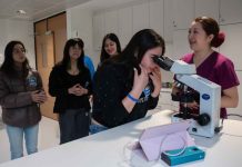 Por un día, escolares de La Araucanía descubrieron cómo es formarse en el área de la salud Por un día, escolares de La Araucanía descubrieron cómo es formarse en el área de la salud