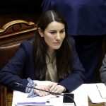 Presupuesto 2027 pone tope de horas docentes a los SLEP y abre la puerta a una reducción de profesores Presupuesto 2027 pone tope de horas docentes a los SLEP y abre la puerta a una reducción de profesores