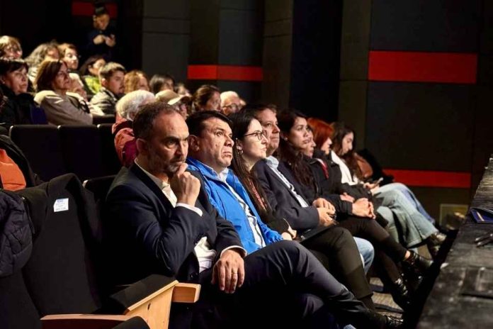 Puerto de Líderes inicia su segunda versión con 50 dirigentes sociales de Talcahuano Puerto de Líderes inicia su segunda versión con 50 dirigentes sociales de Talcahuano