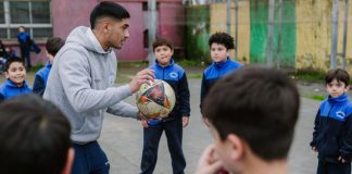 SVTI y Naval de Talcahuano acercan el deporte a más de 120 estudiantes