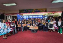 Seremi de Educación entregó equipamiento tecnológico a la Escuela Nueva República de Hualqui Seremi de Educación entregó equipamiento tecnológico a la Escuela Nueva República de Hualqui
