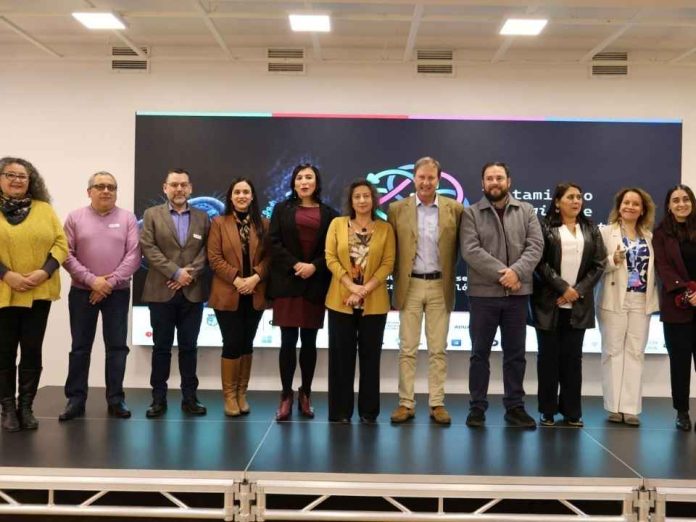 USM diseña primera planta piloto en Chile para el tratamiento biotecnológico de residuos textiles