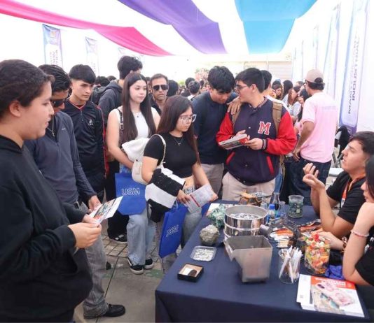 USM reúne a estudiantes escolares y universitarios en torno a la innovación y la tecnología en EXPOTEC 2026