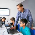 ¿Qué significa enseñar cuando la inteligencia artificial tiene las respuestas? ¿Qué significa enseñar cuando la inteligencia artificial tiene las respuestas?